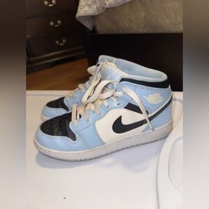 Nike Kids' Air Jordan 1 Mid Ice Blue